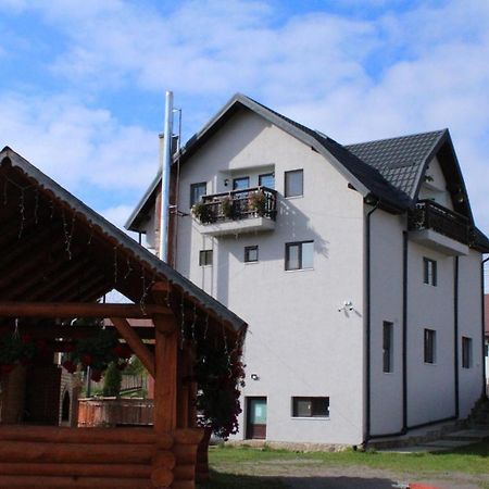 Casa Edi Hotell Poiana Negrii Exteriör bild