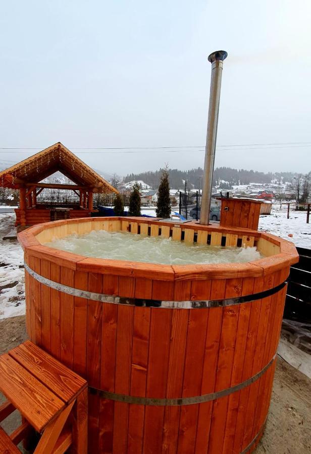Casa Edi Hotell Poiana Negrii Exteriör bild