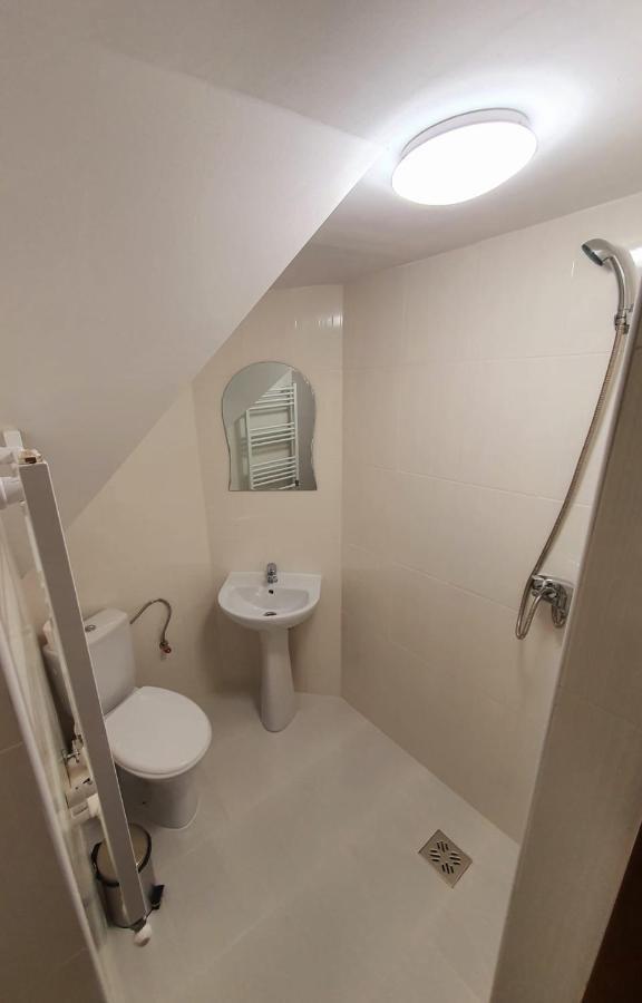 Casa Edi Hotell Poiana Negrii Exteriör bild