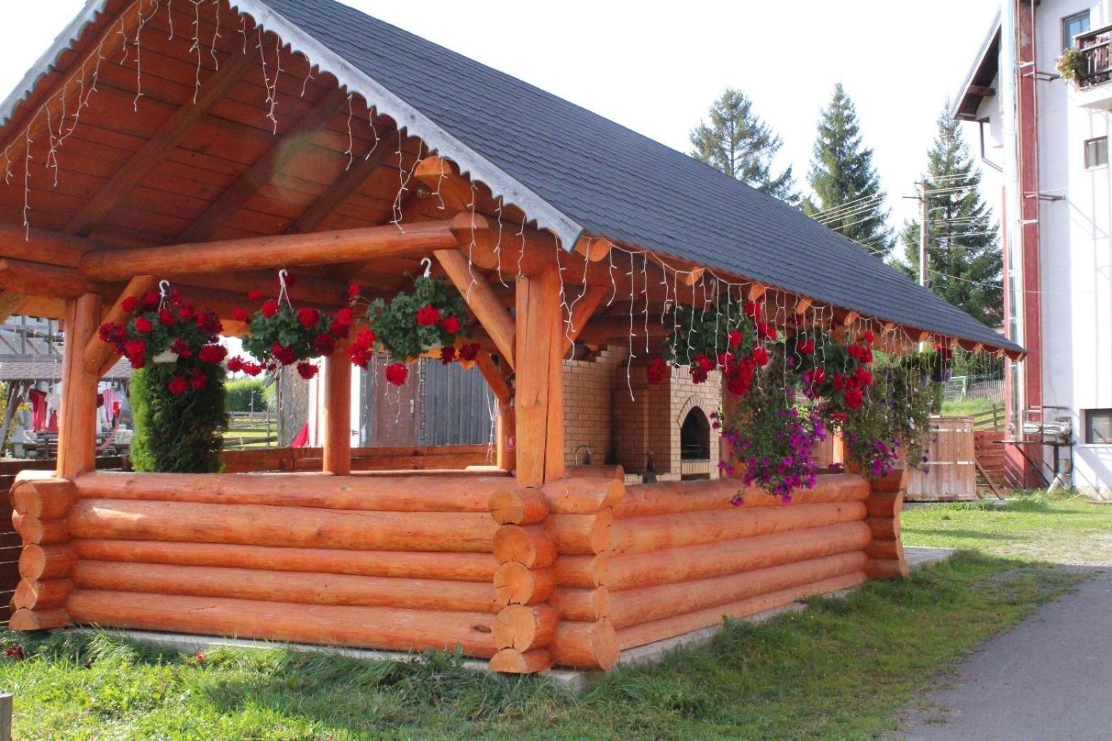Casa Edi Hotell Poiana Negrii Exteriör bild